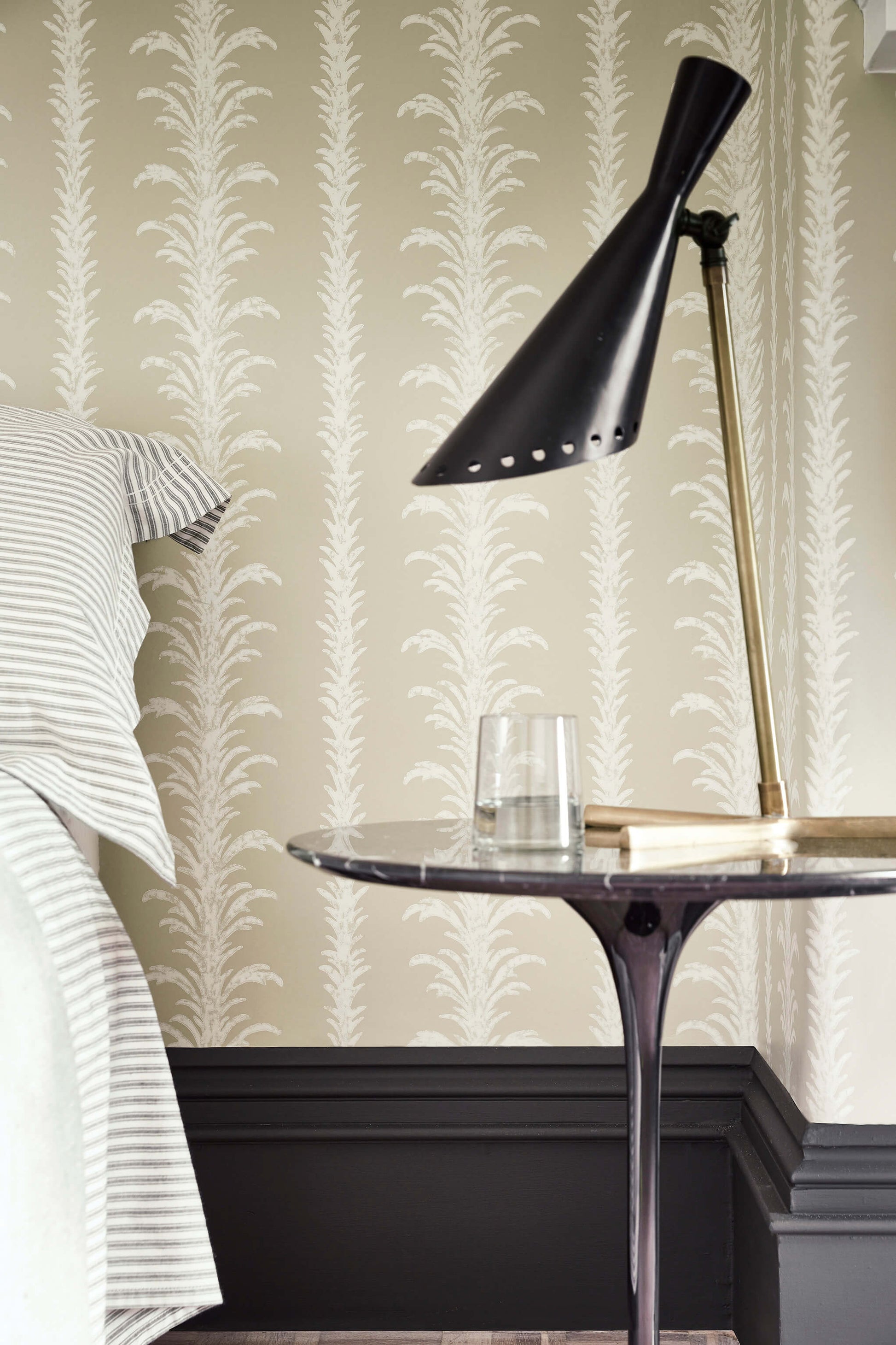 Little Greene Lauderdale Wallpaper - Stone